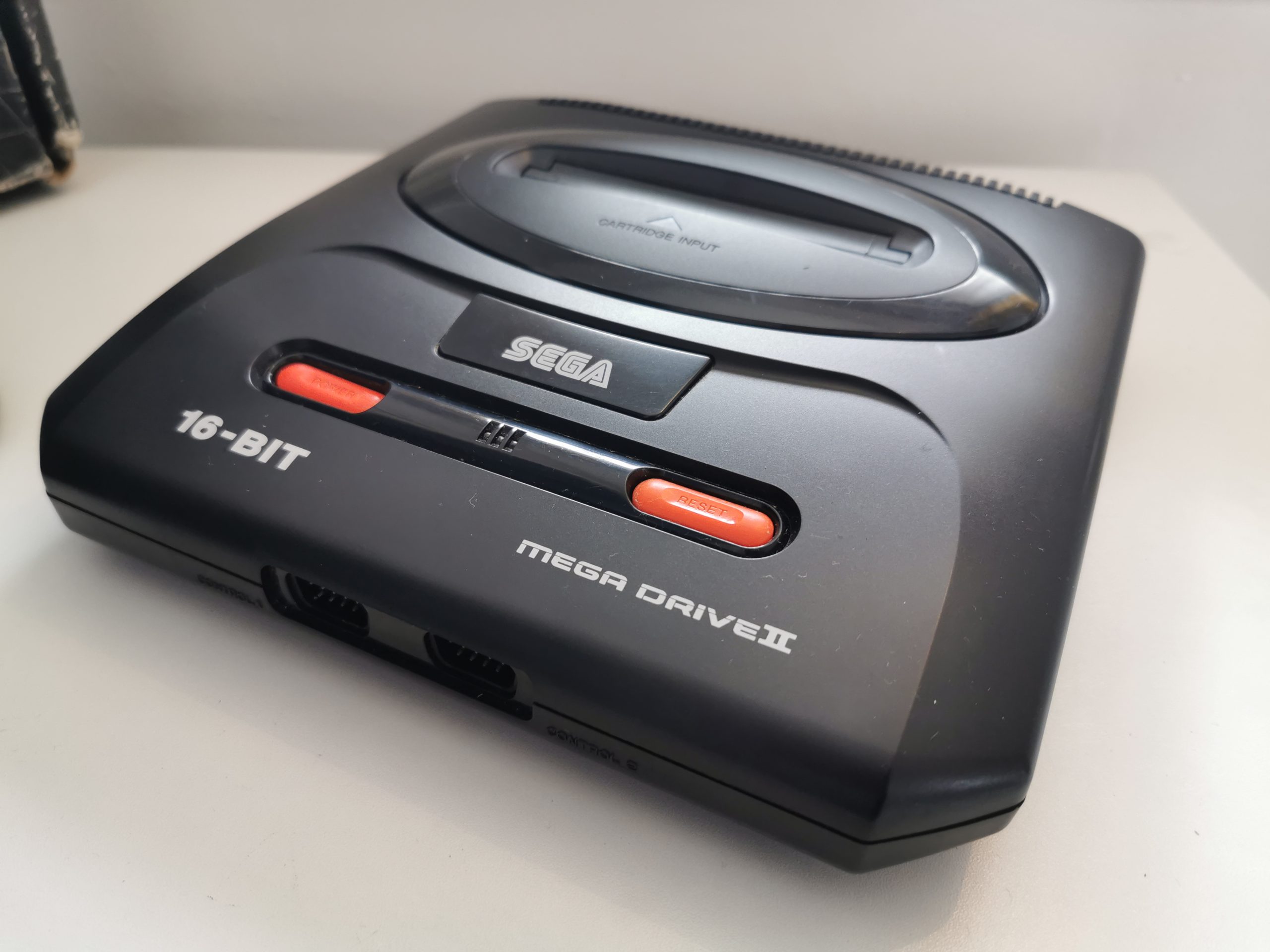Sega Mega Drive 2 – bleep bloop
