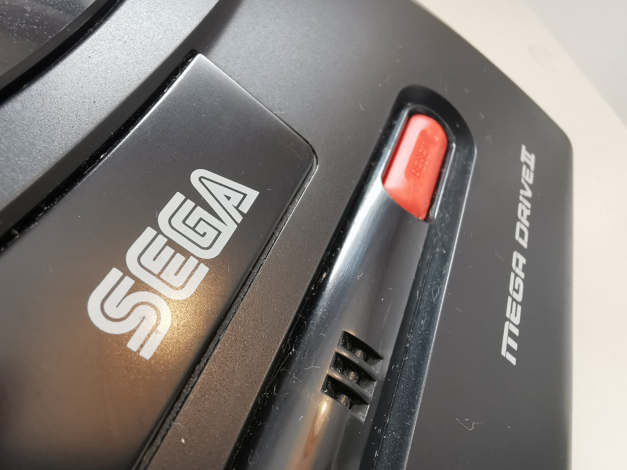 Sega Mega Drive 2 – bleep bloop